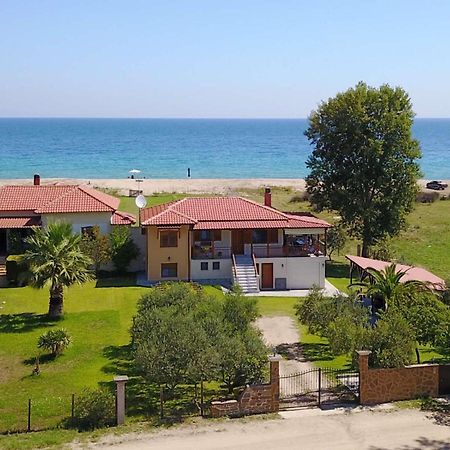 Villa Ilyos Ierissos Eksteriør billede